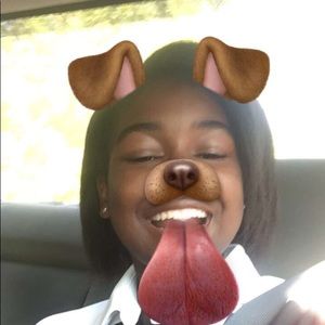 Meet your Posher, Desiree